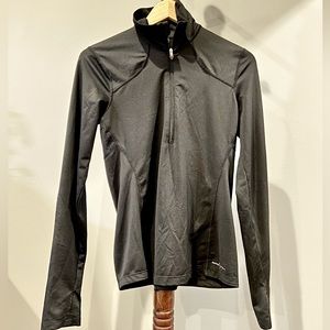 Lightweight quarter zip running top